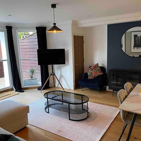Stunning Apartment By The Leas, West End Folkestone Exterior photo